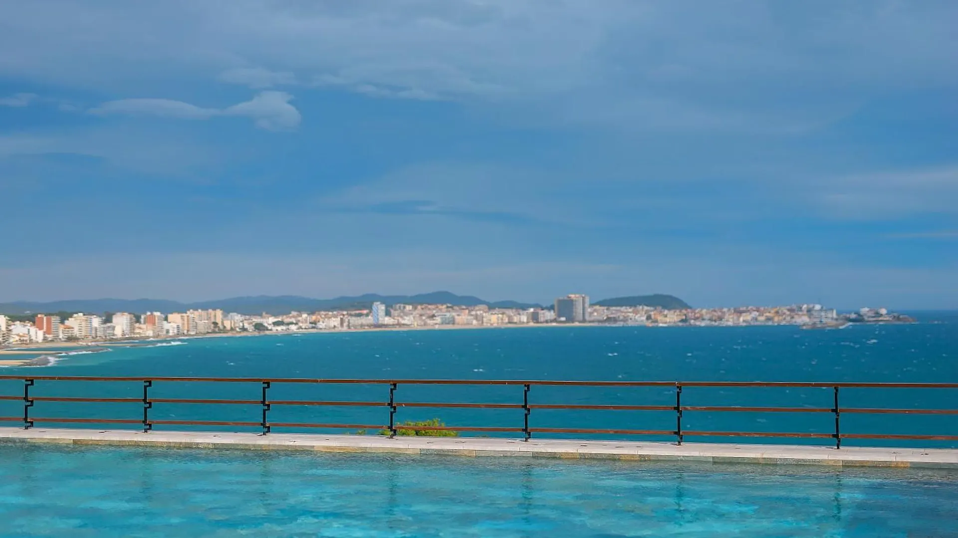Eden Mar Apartment Calonge